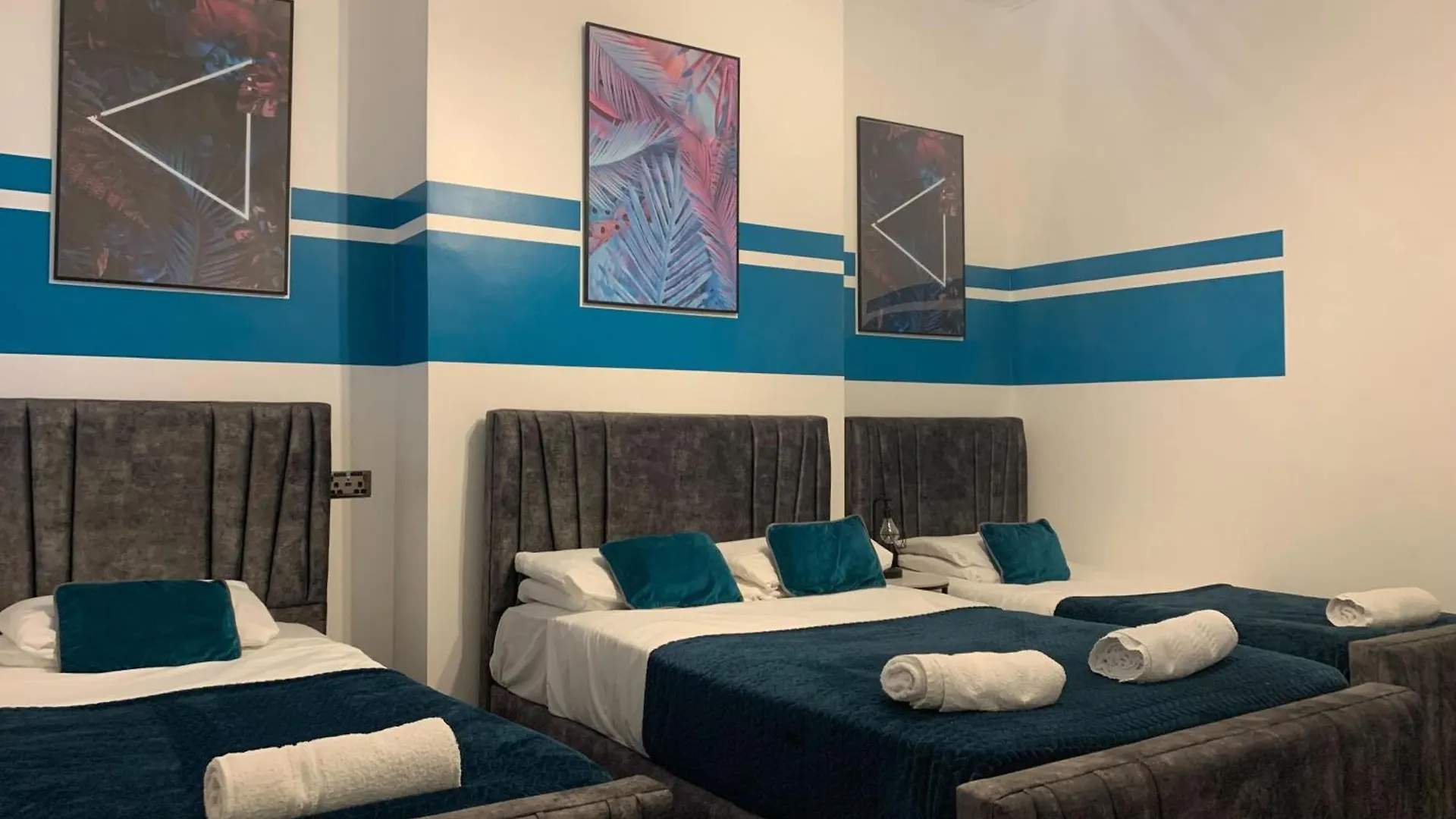 Tudors Esuites Central Two Bedroom Apartments Birmingham