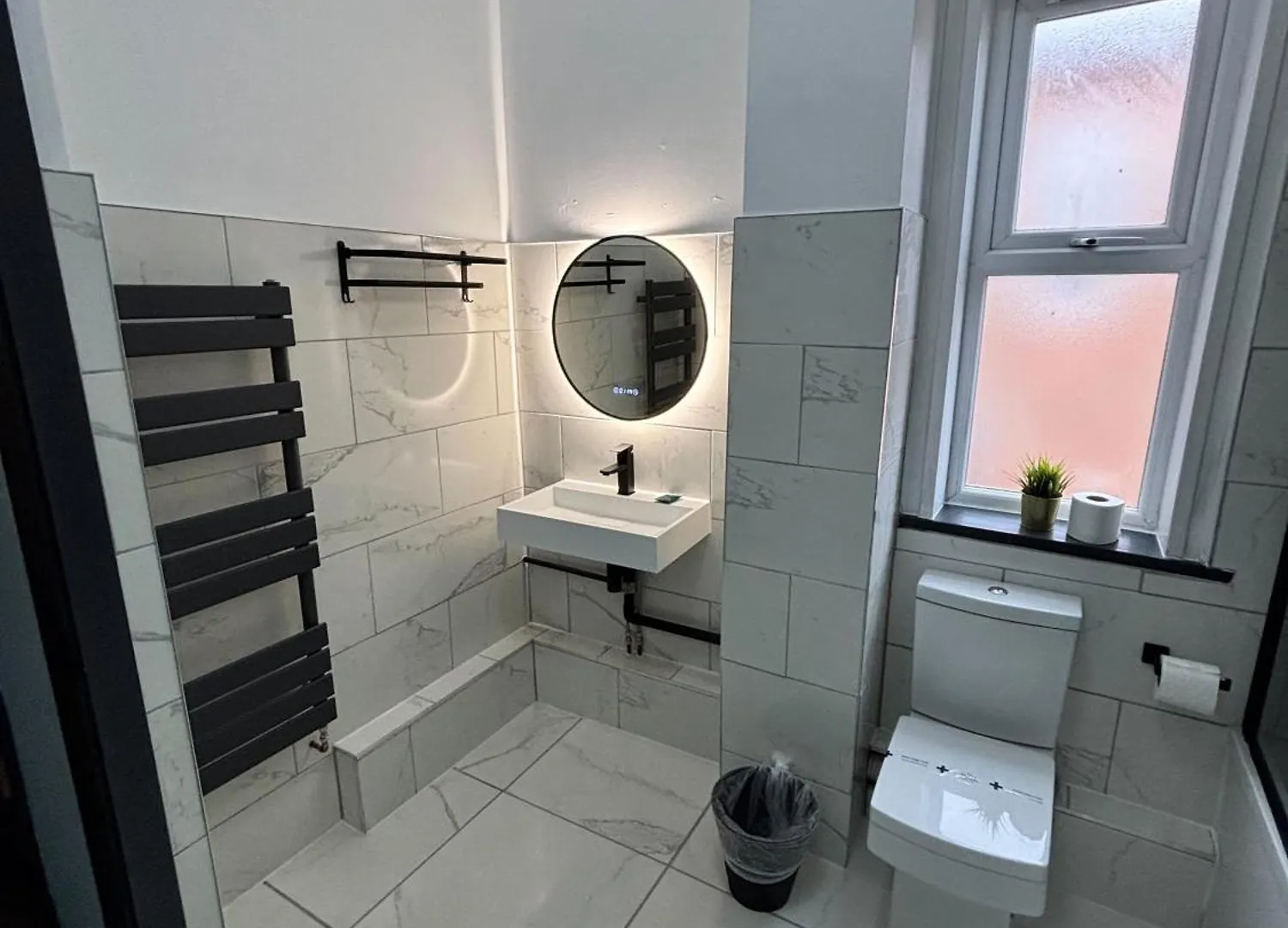 Tudors Esuites Central Two Bedroom Apartments Birmingham