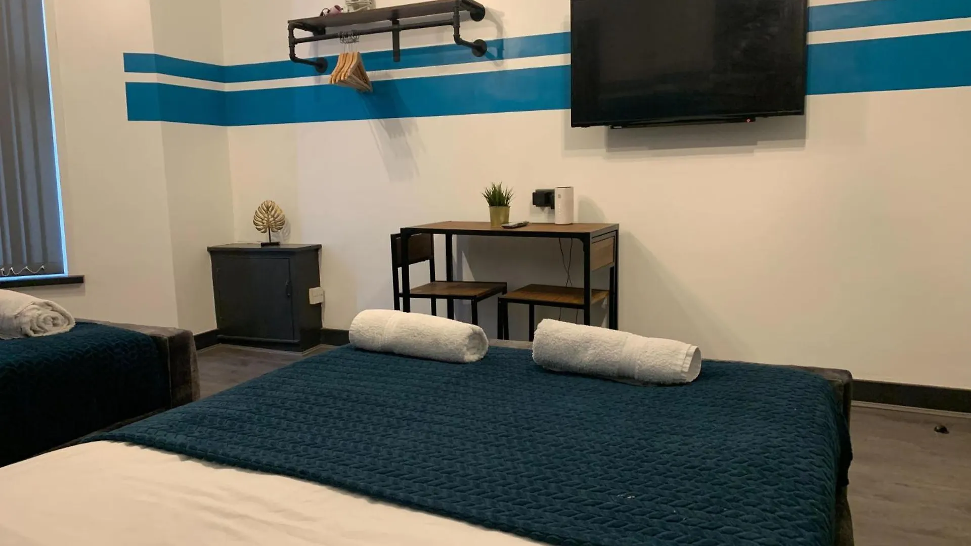 Tudors Esuites Central Two Bedroom Apartments Birmingham United Kingdom
